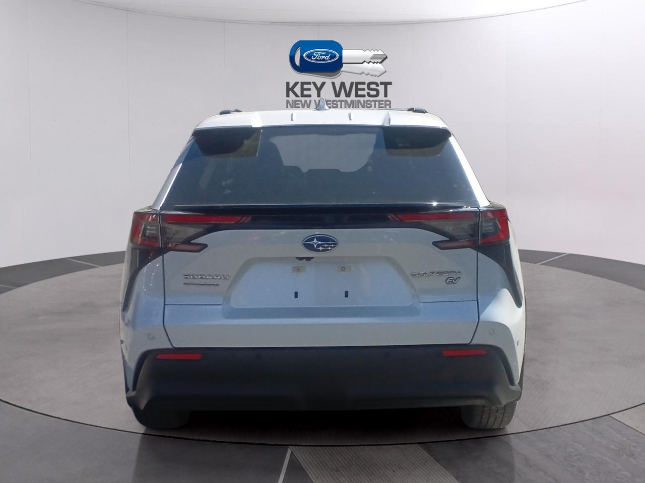 2024 Subaru Solterra  Photo4