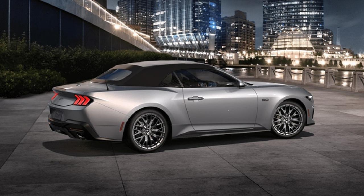 2026 Ford Mustang GT Premium Convertible Photo