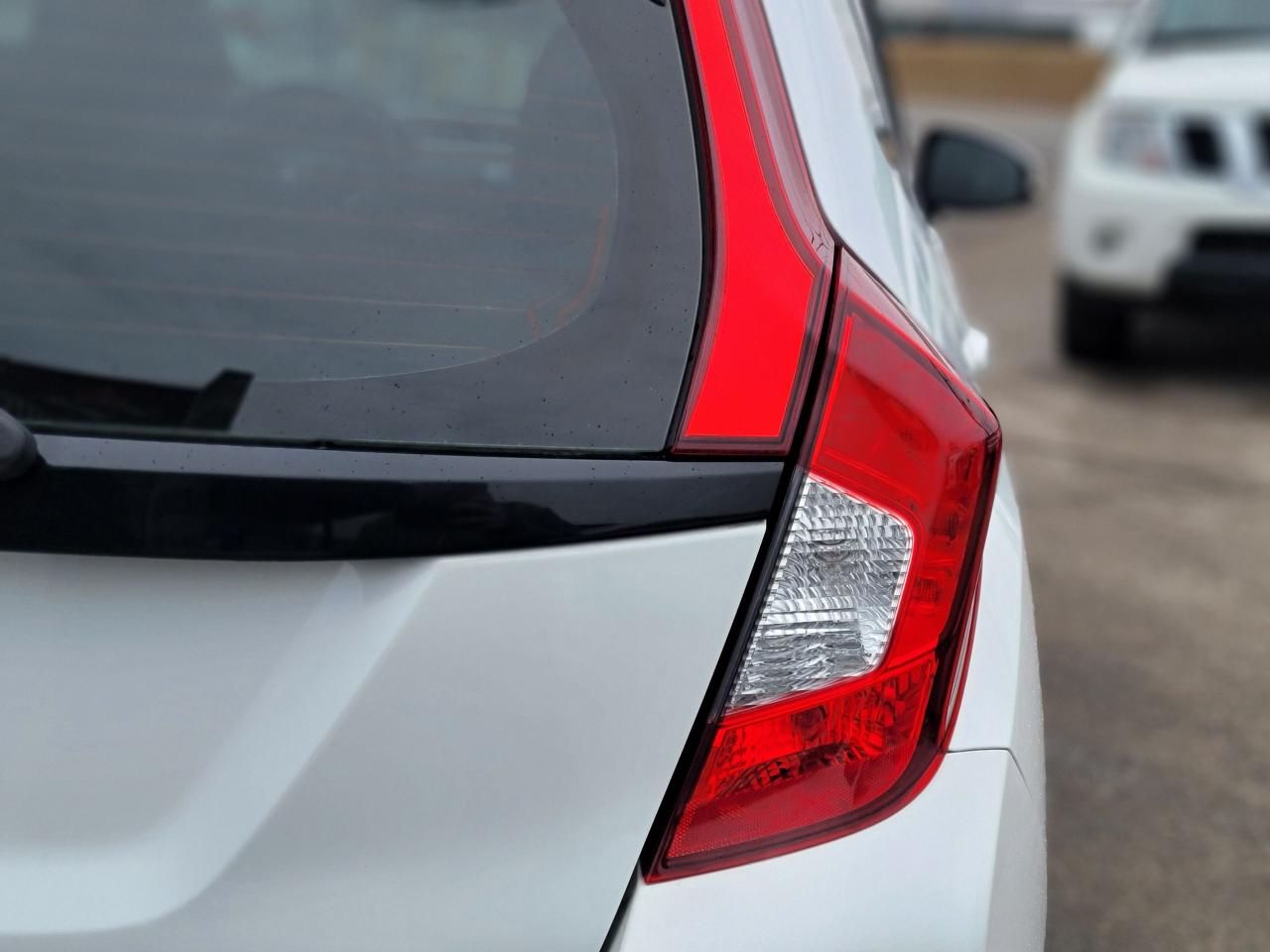 2016 Honda Fit LX | LOW KMS Photo