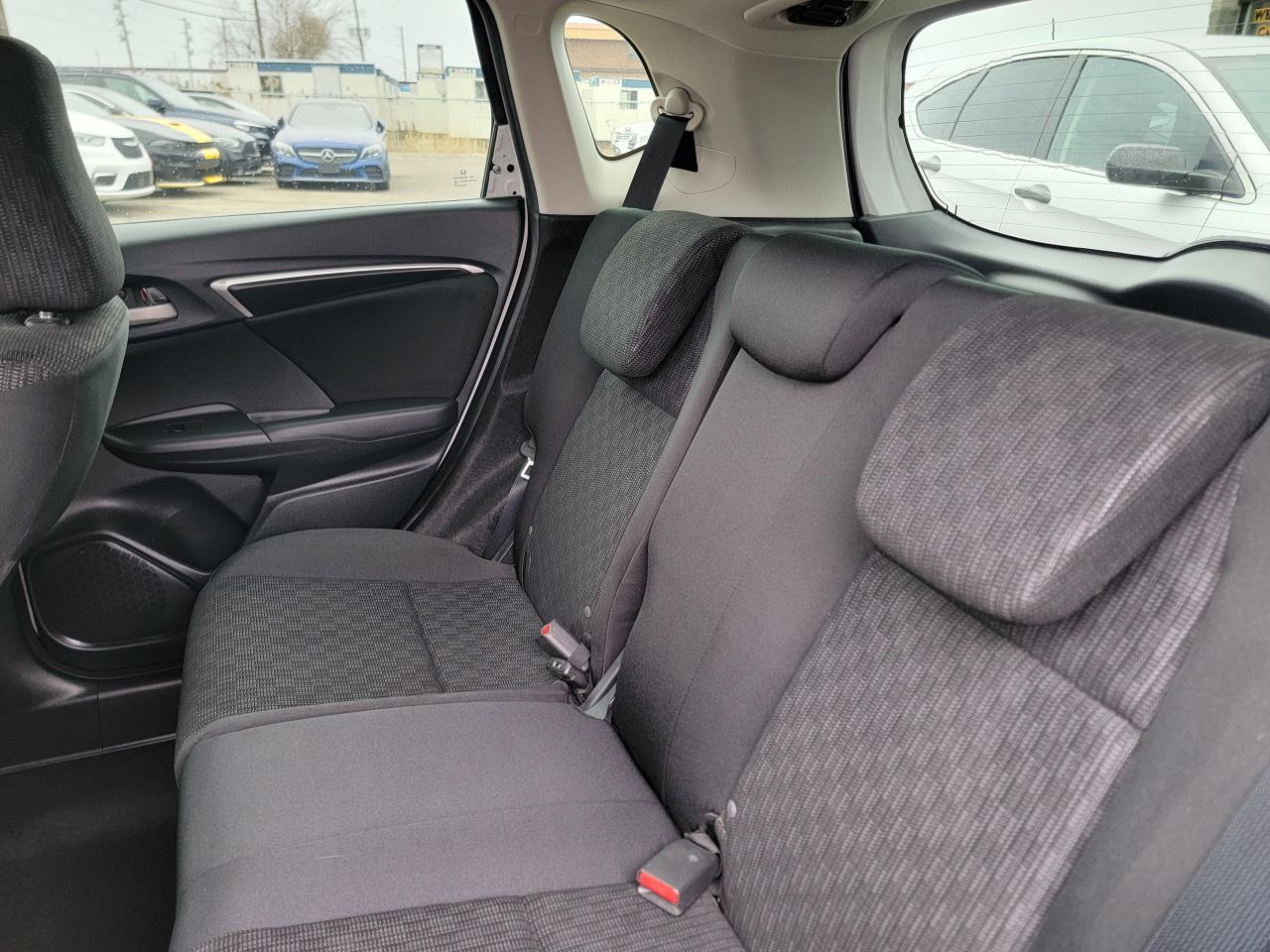 2016 Honda Fit LX | LOW KMS Photo