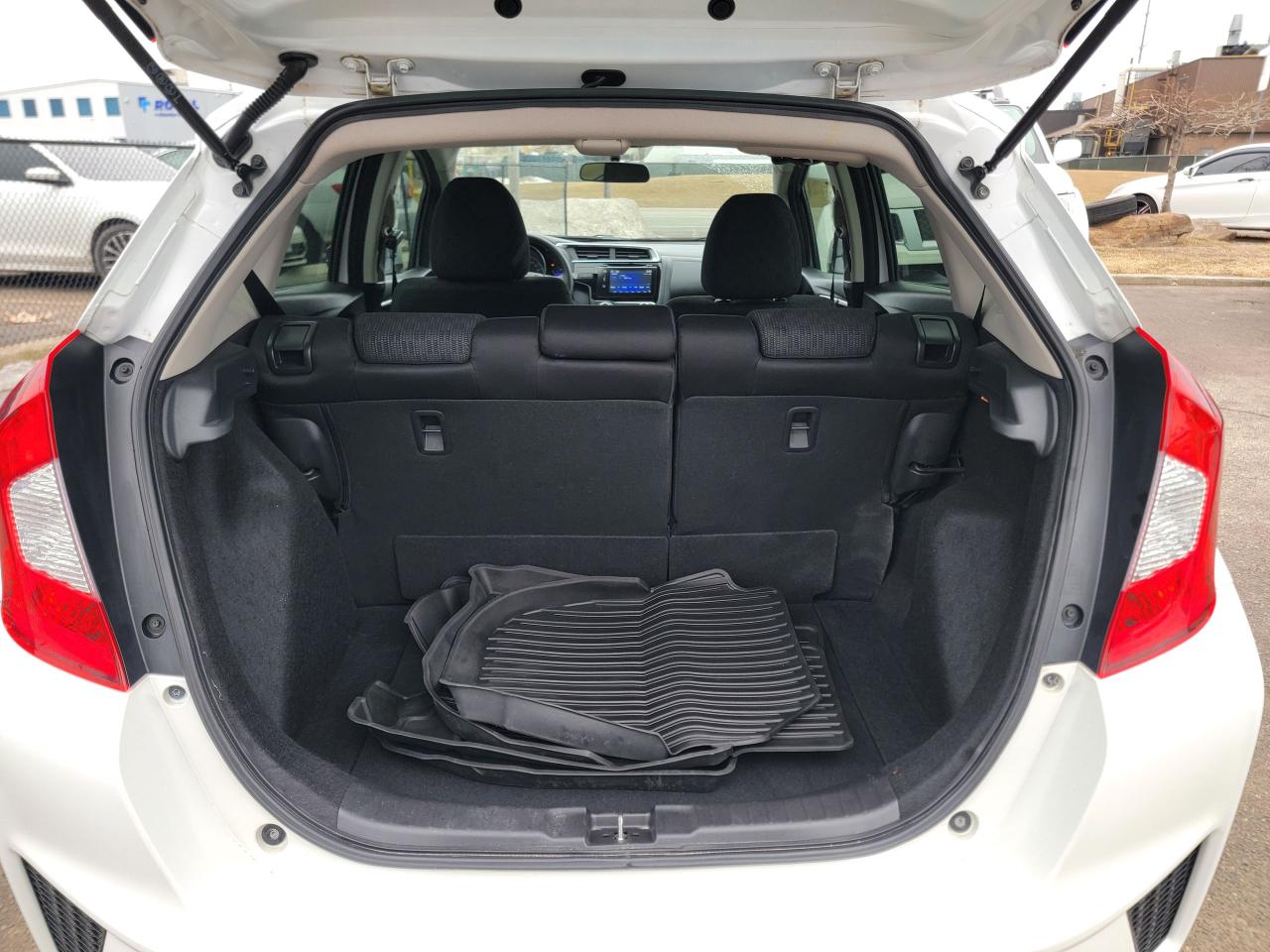 2016 Honda Fit LX | LOW KMS Photo