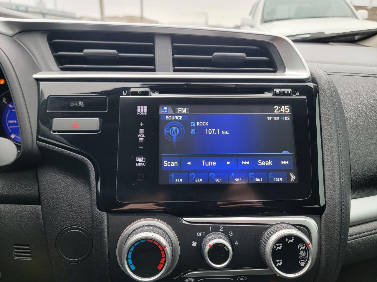 2016 Honda Fit LX | LOW KMS Photo