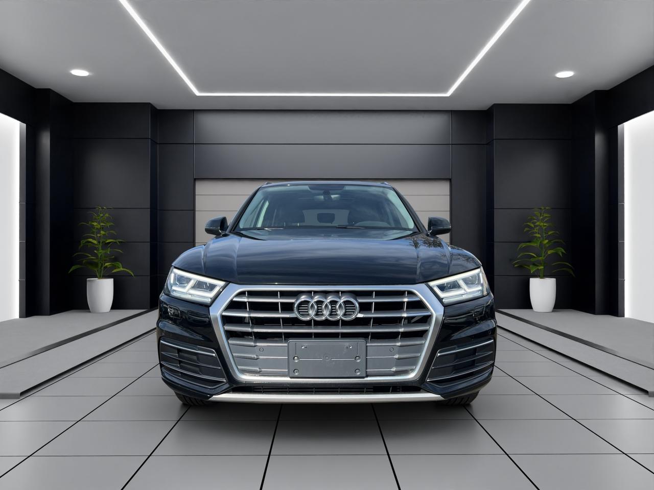 2018 Audi Q5 2.0 Progressiv Pkg - Navigation System - Panoramic Roof !!! Photo