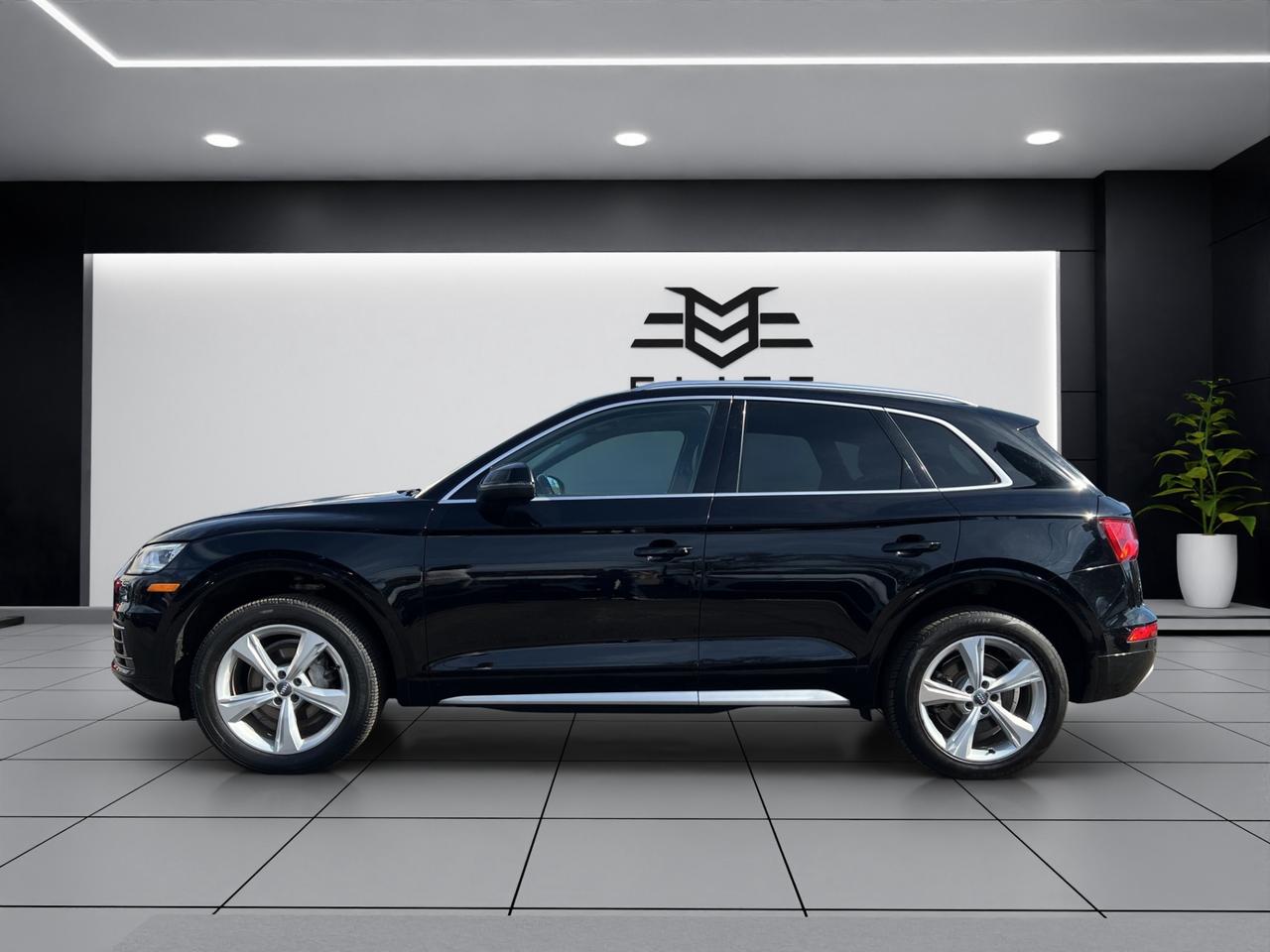 2018 Audi Q5 2.0 Progressiv Pkg - Navigation System - Panoramic Roof !!! Photo