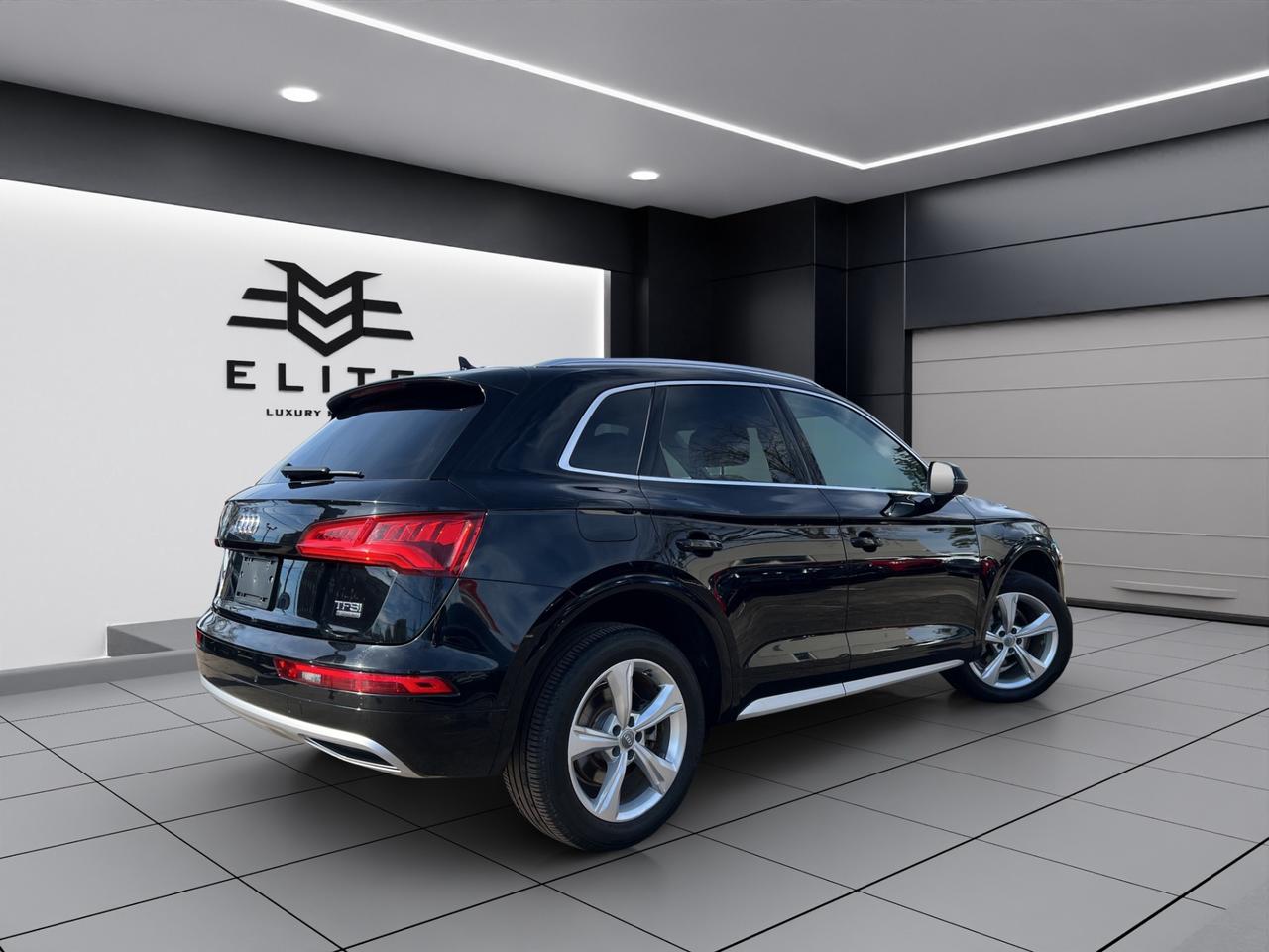 2018 Audi Q5 2.0 Progressiv Pkg - Navigation System - Panoramic Roof !!! Photo