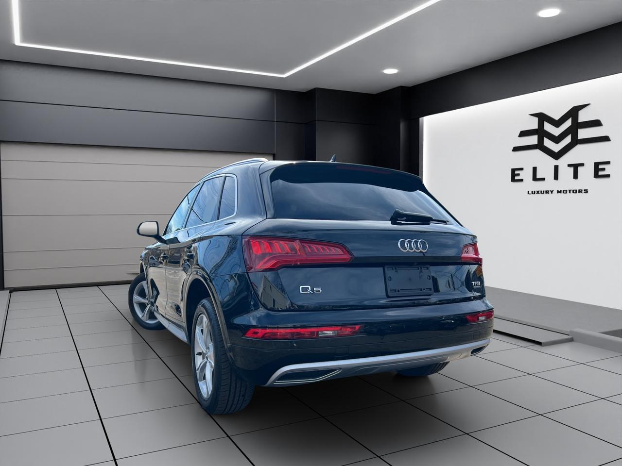 2018 Audi Q5 2.0 Progressiv Pkg - Navigation System - Panoramic Roof !!! Photo