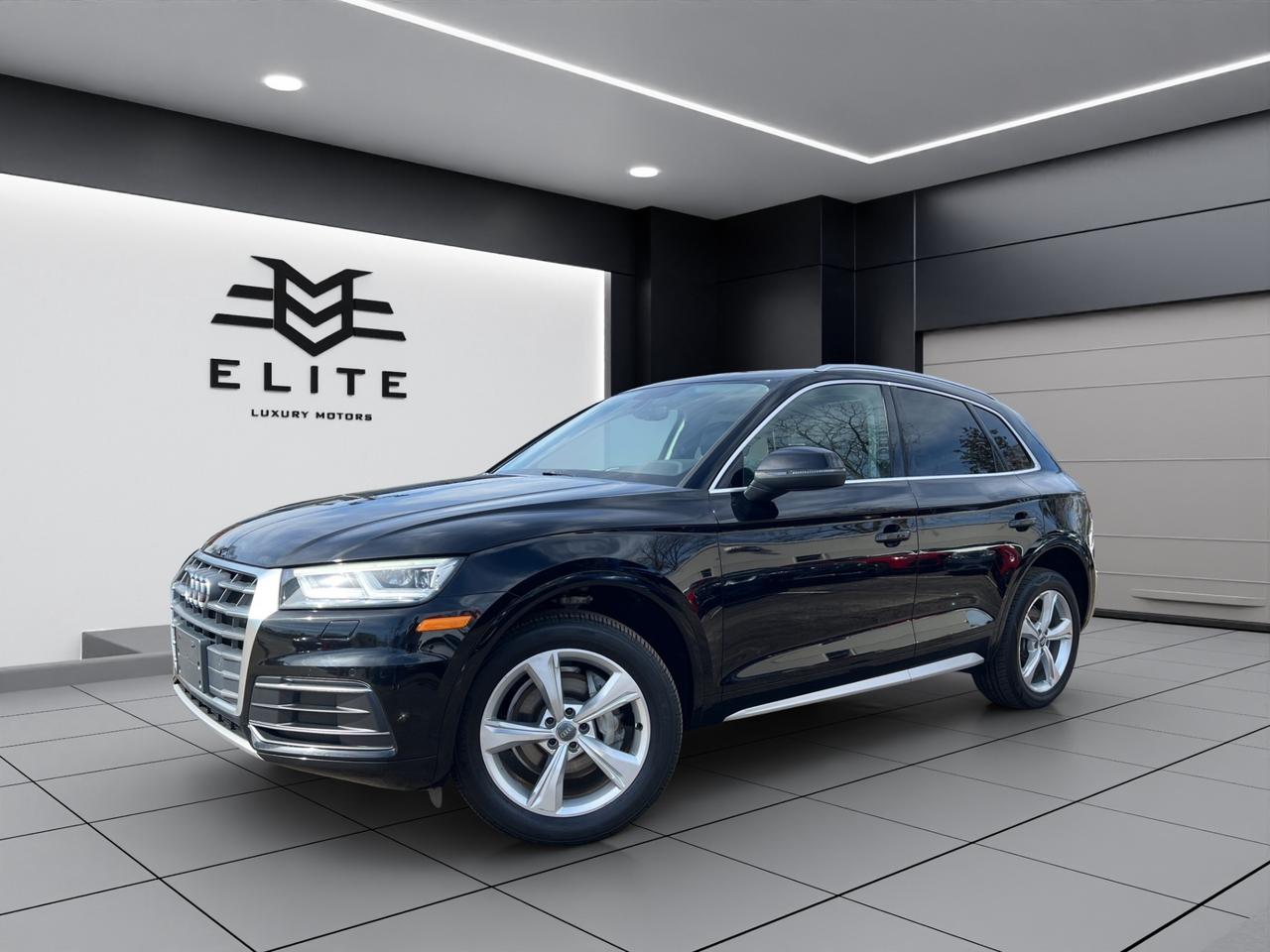 2018 Audi Q5 2.0 Progressiv Pkg - Navigation System - Panoramic Roof !!! Photo