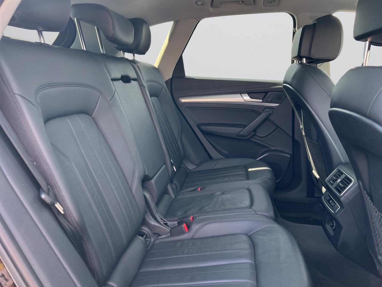 2018 Audi Q5 2.0 Progressiv Pkg - Navigation System - Panoramic Roof !!! Photo