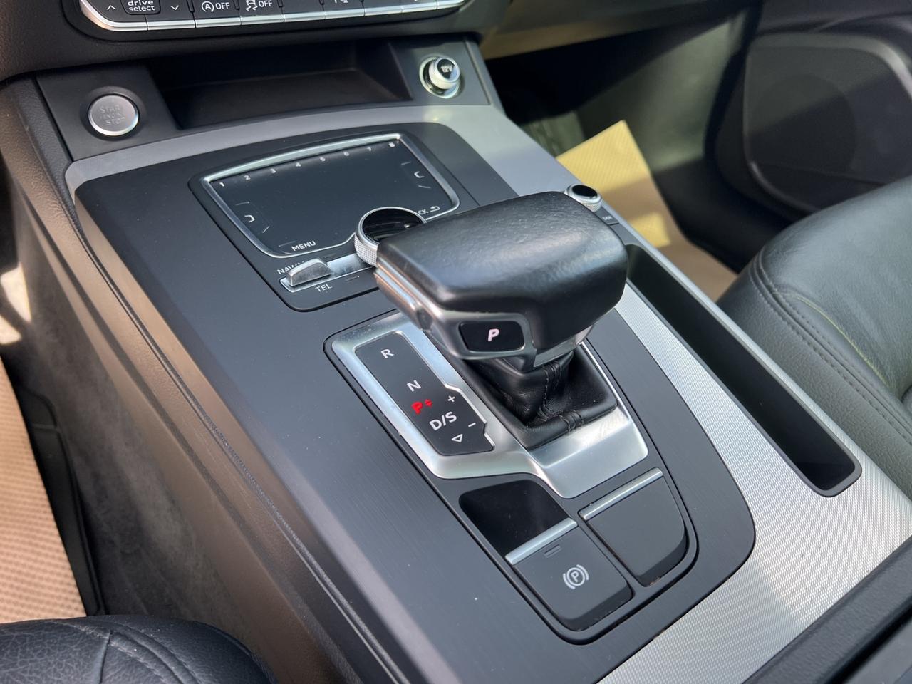 2018 Audi Q5 2.0 Progressiv Pkg - Navigation System - Panoramic Roof !!! Photo