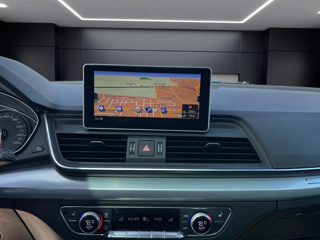 2018 Audi Q5 2.0 Progressiv Pkg - Navigation System - Panoramic Roof !!! Photo