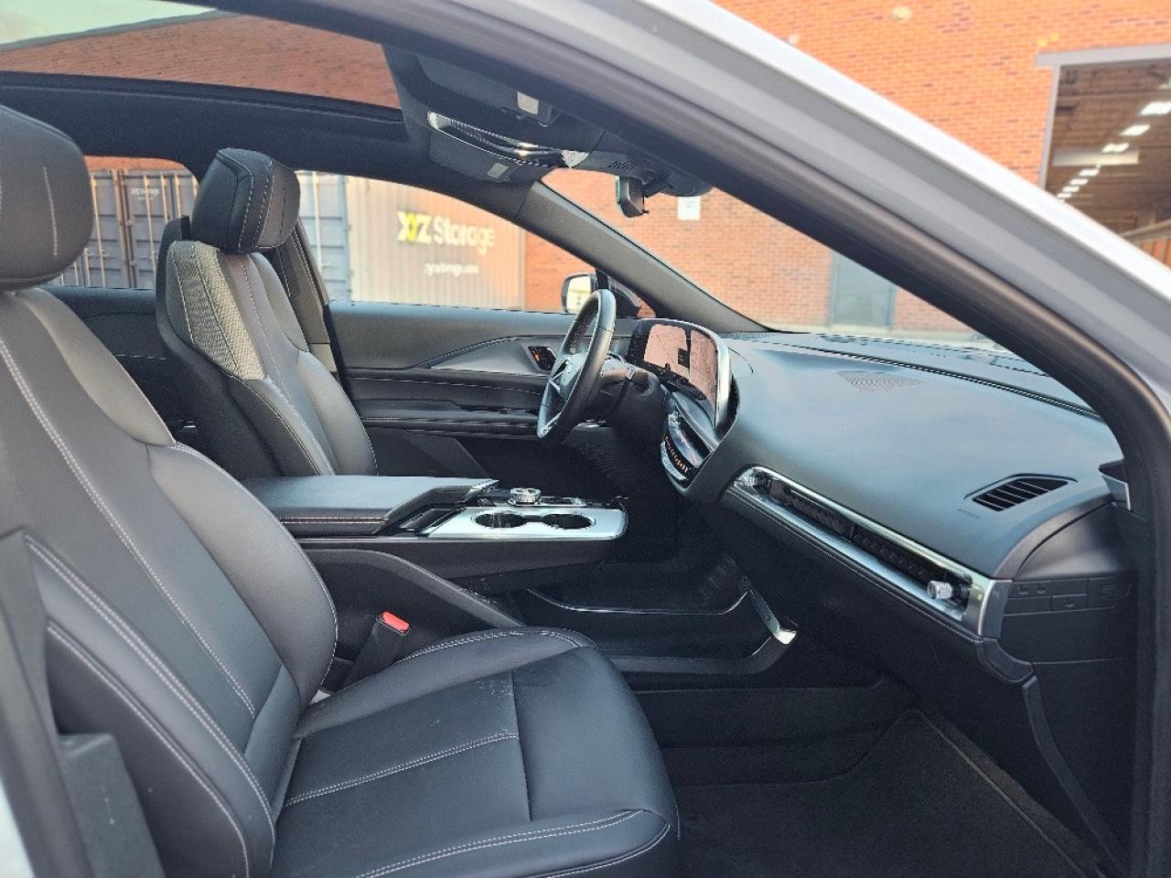 2024 Cadillac LYRIQ TECH-505KM EV RANGE-FULL WARRANTY-CLEAN CARFAX Photo