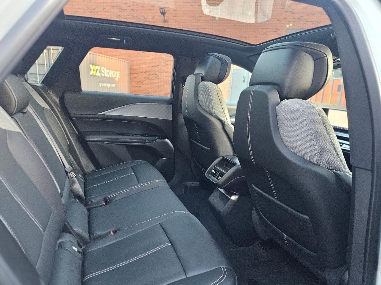 2024 Cadillac LYRIQ TECH-505KM EV RANGE-FULL WARRANTY-CLEAN CARFAX Photo