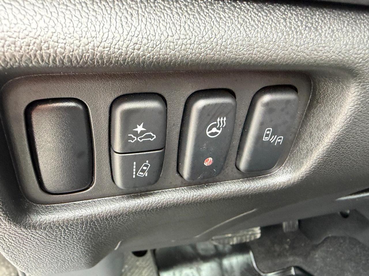 13706654