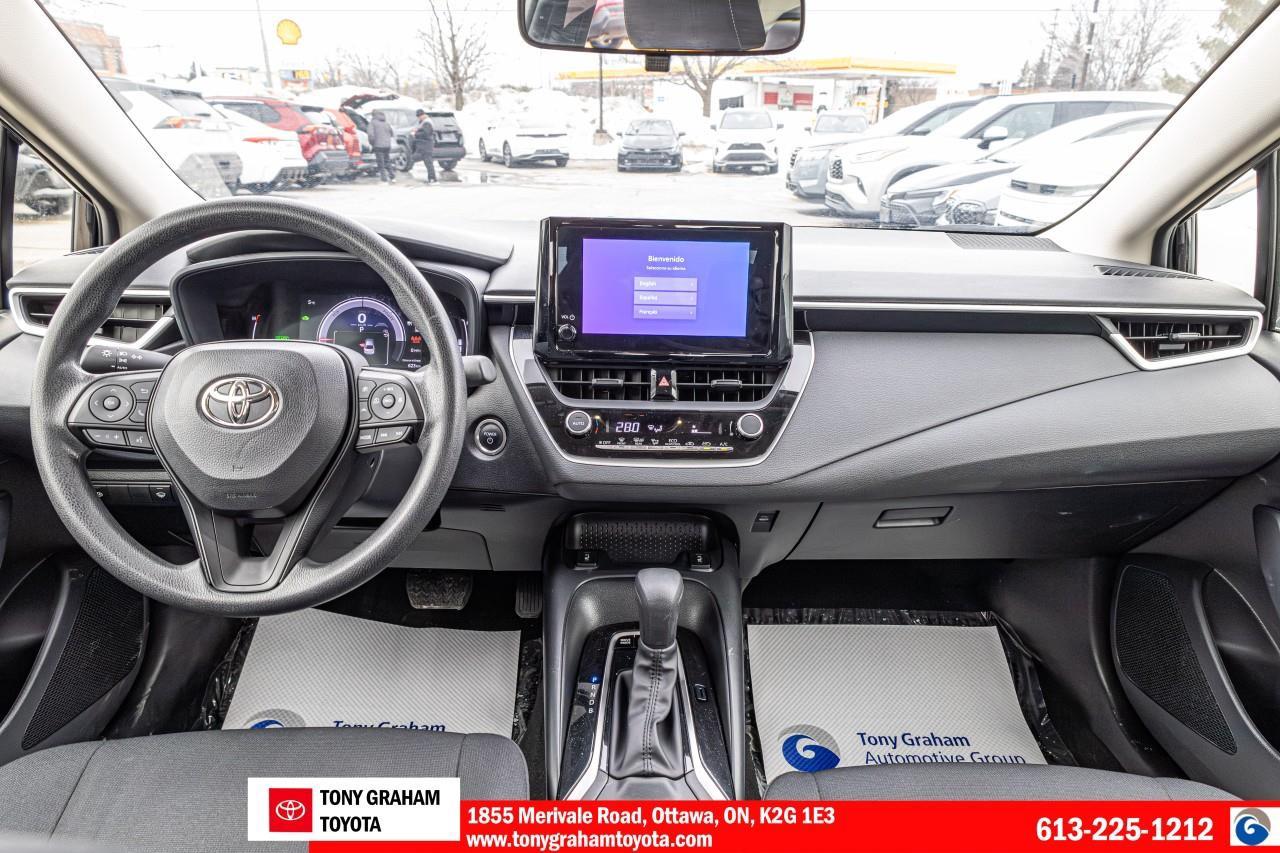 2024 Toyota Corolla Hybrid LE Photo