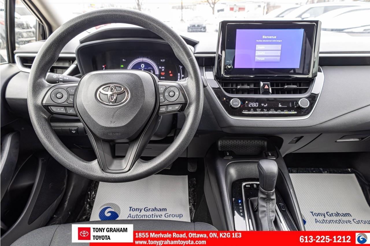 2024 Toyota Corolla Hybrid LE Photo