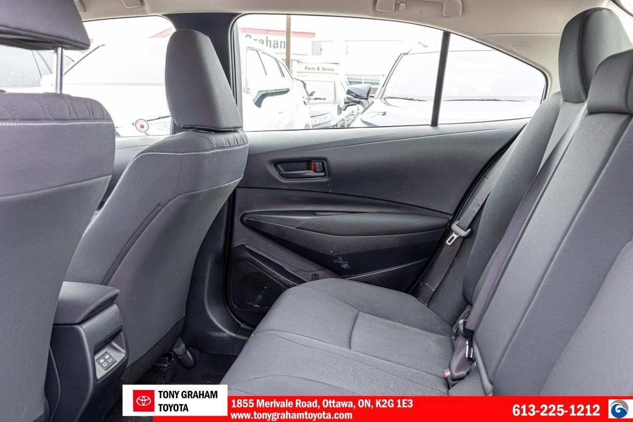 2024 Toyota Corolla Hybrid LE Photo