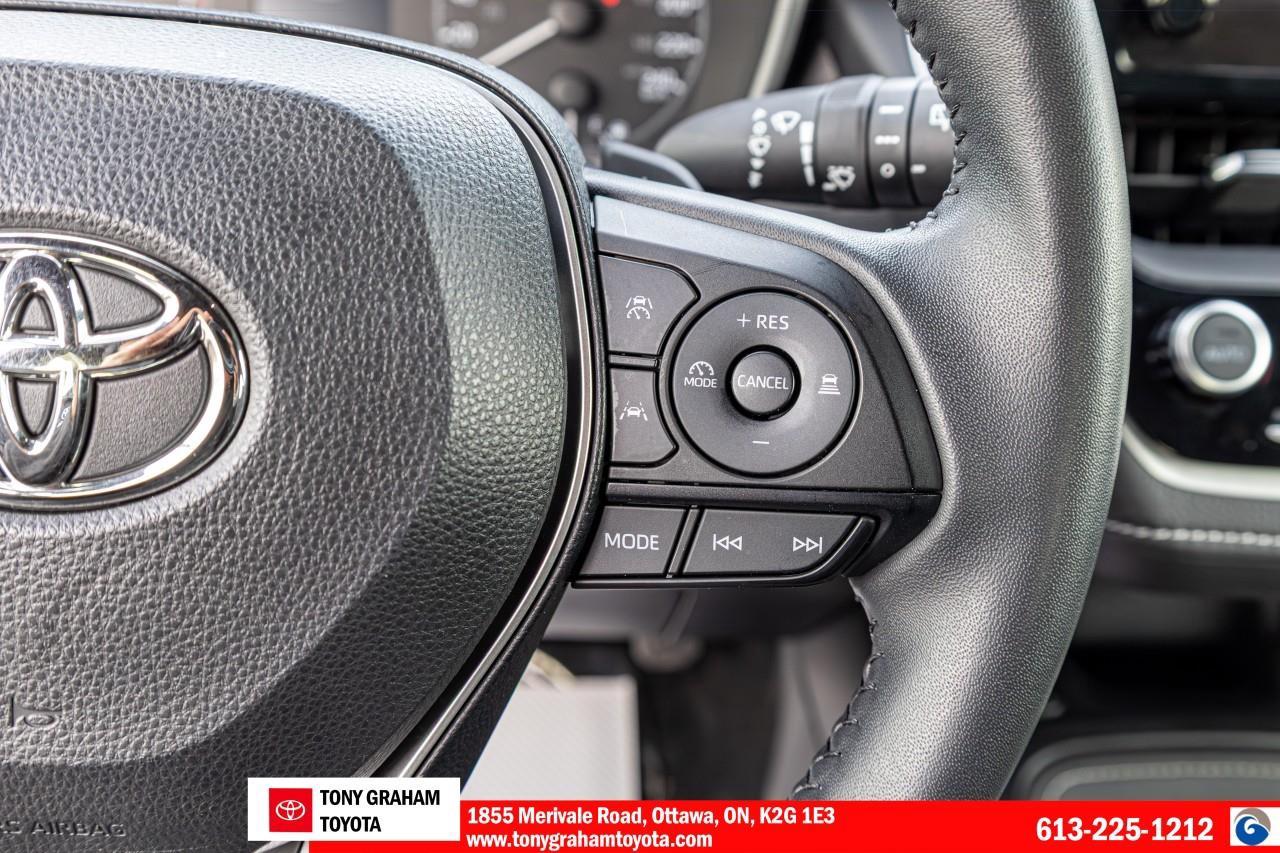 2025 Toyota Corolla Hatchback Photo