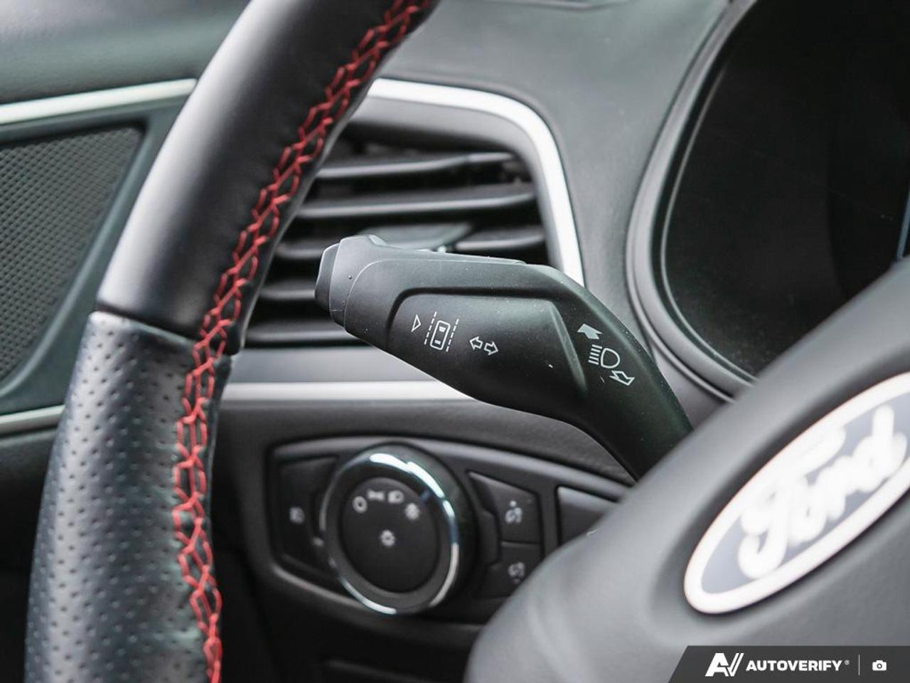 2022 Ford Edge ST Line Photo