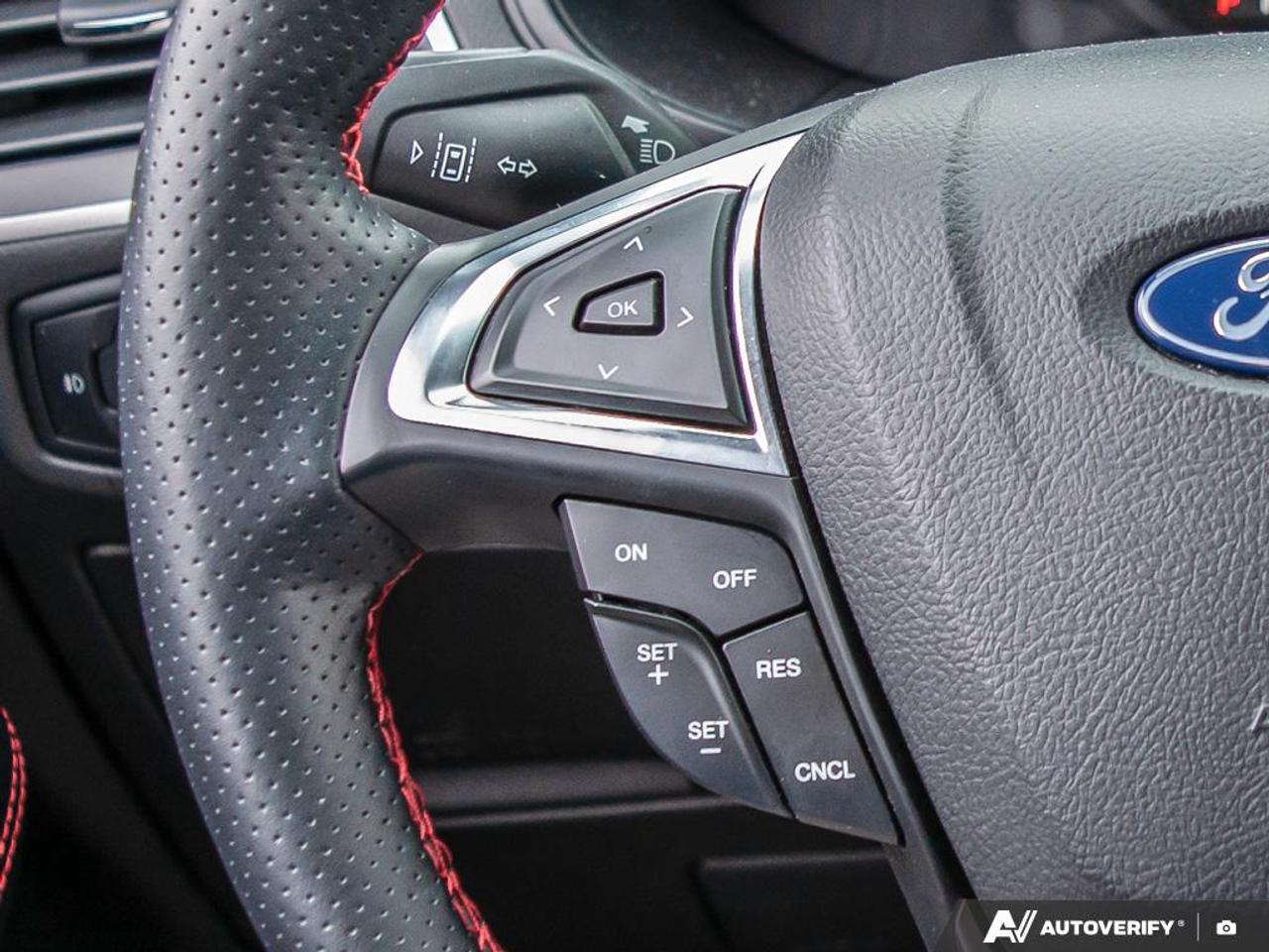 2022 Ford Edge ST Line Photo