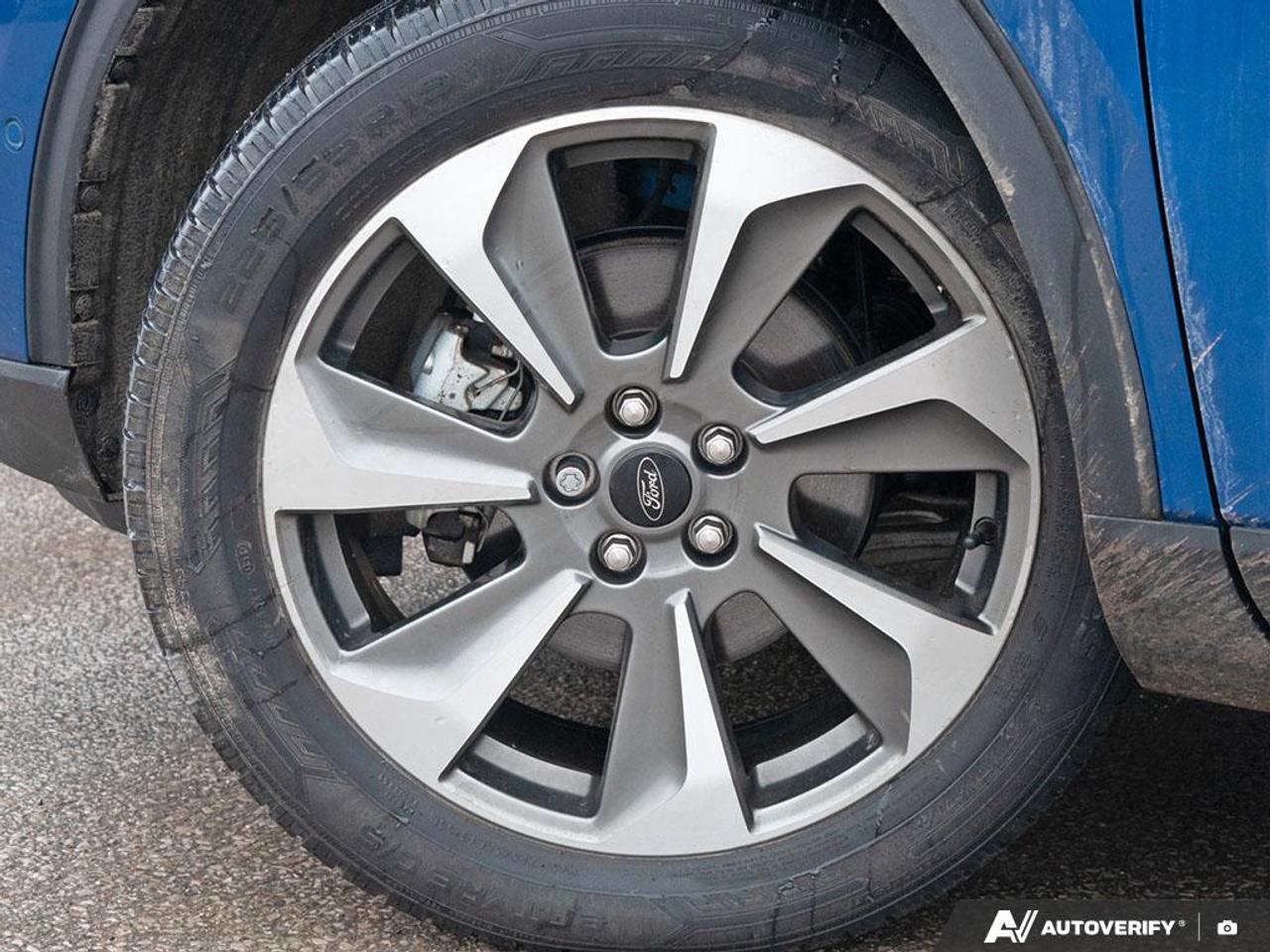 2023 Ford Escape Platinum Photo