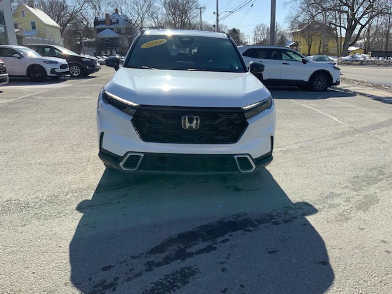 2023 Honda CR-V Touring Photo2