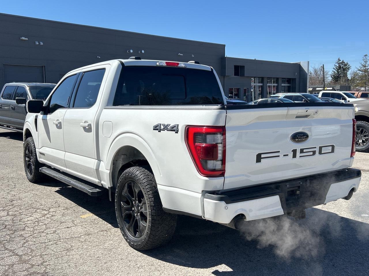 2023 Ford F-150 Lariat 4WD SuperCrew 5.5' Box Photo2