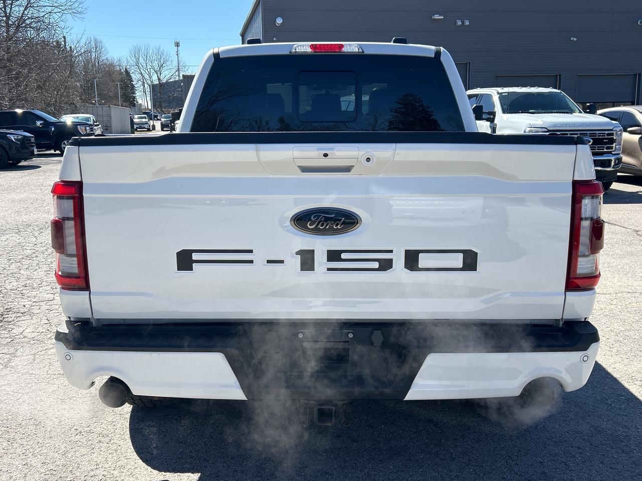 2023 Ford F-150 Lariat 4WD SuperCrew 5.5' Box Photo3