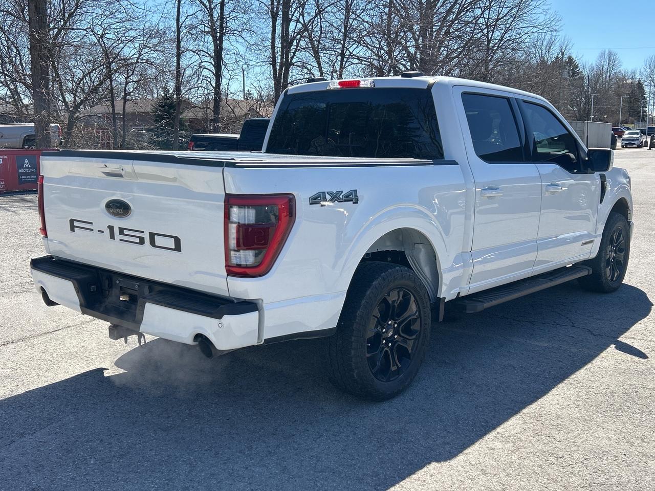 2023 Ford F-150 Lariat 4WD SuperCrew 5.5' Box Photo4