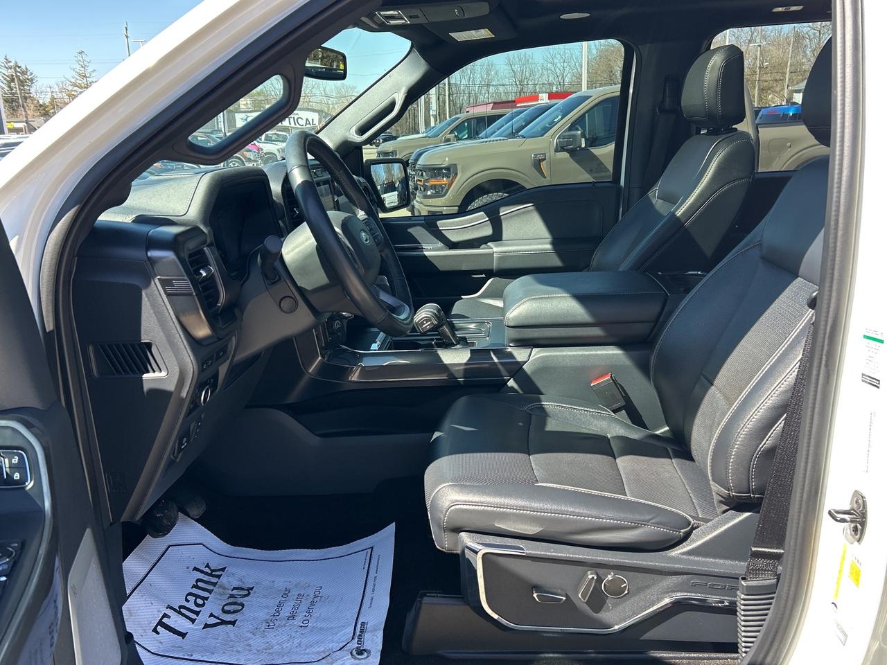 2023 Ford F-150 Lariat 4WD SuperCrew 5.5' Box Photo