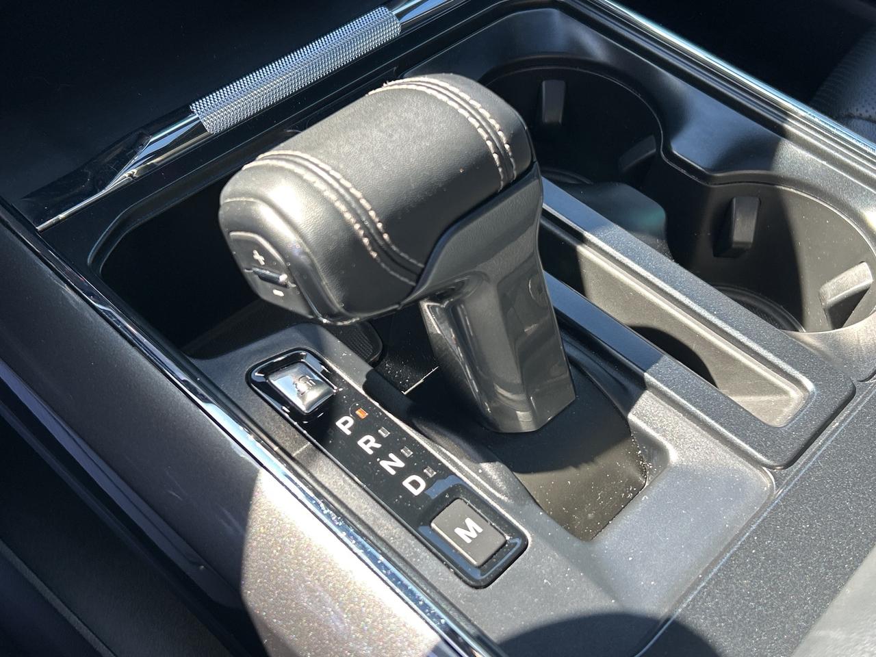 2023 Ford F-150 Lariat 4WD SuperCrew 5.5' Box Photo