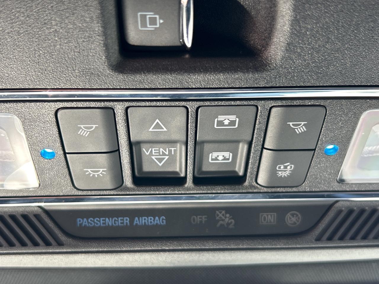 2023 Ford F-150 Lariat 4WD SuperCrew 5.5' Box Photo