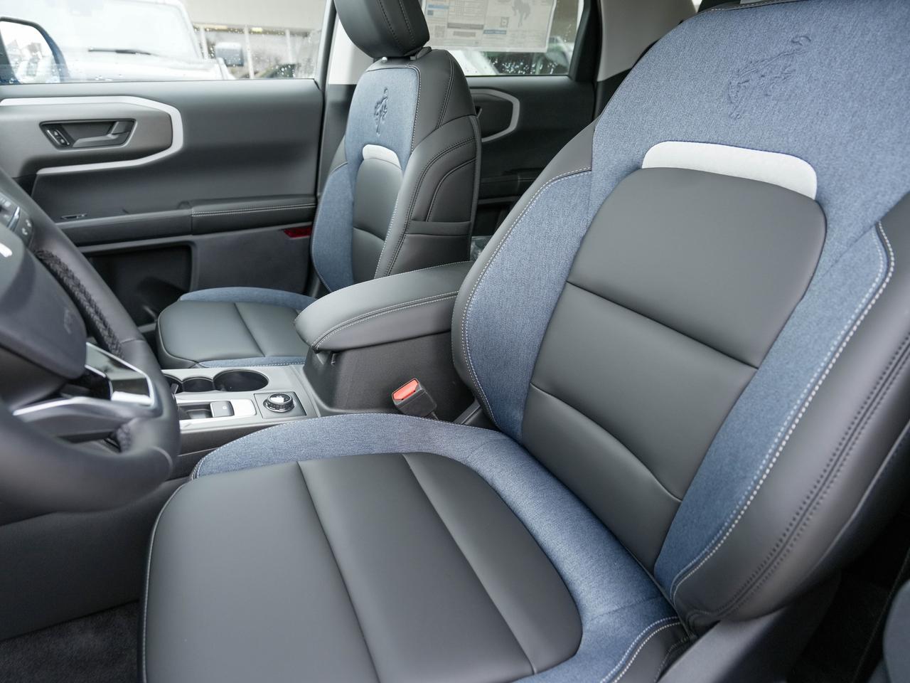 2026 Ford Bronco Sport Outer Banks TWO TONE INTERIOR | 4X4 | NAVI Photo