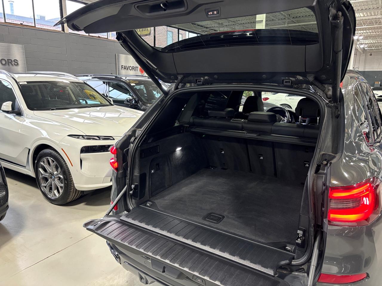 2022 BMW X5 xDrive40i|AWD|MPACKAGE|NAV|DAVITGRAY|HUD|AMBIENT|+ Photo