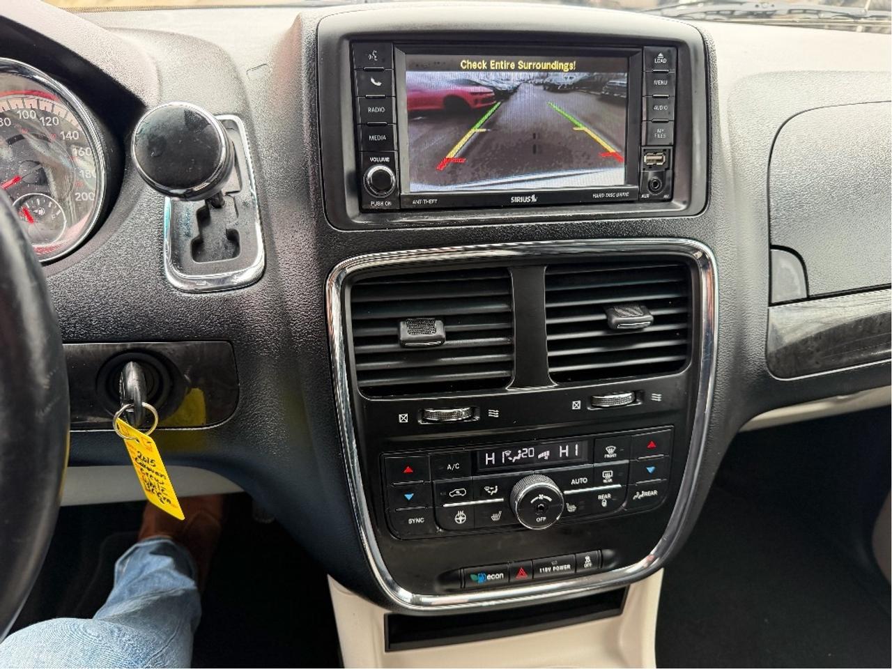 2015 Dodge Grand Caravan Crew Plus Photo