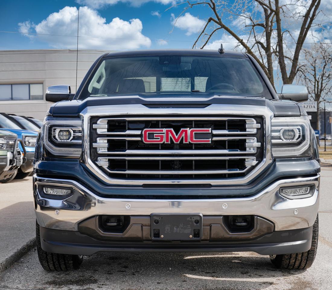 2017 GMC Sierra 1500 SLT | SUN ROOF | LEATHER | TONNEAU COVER Photo