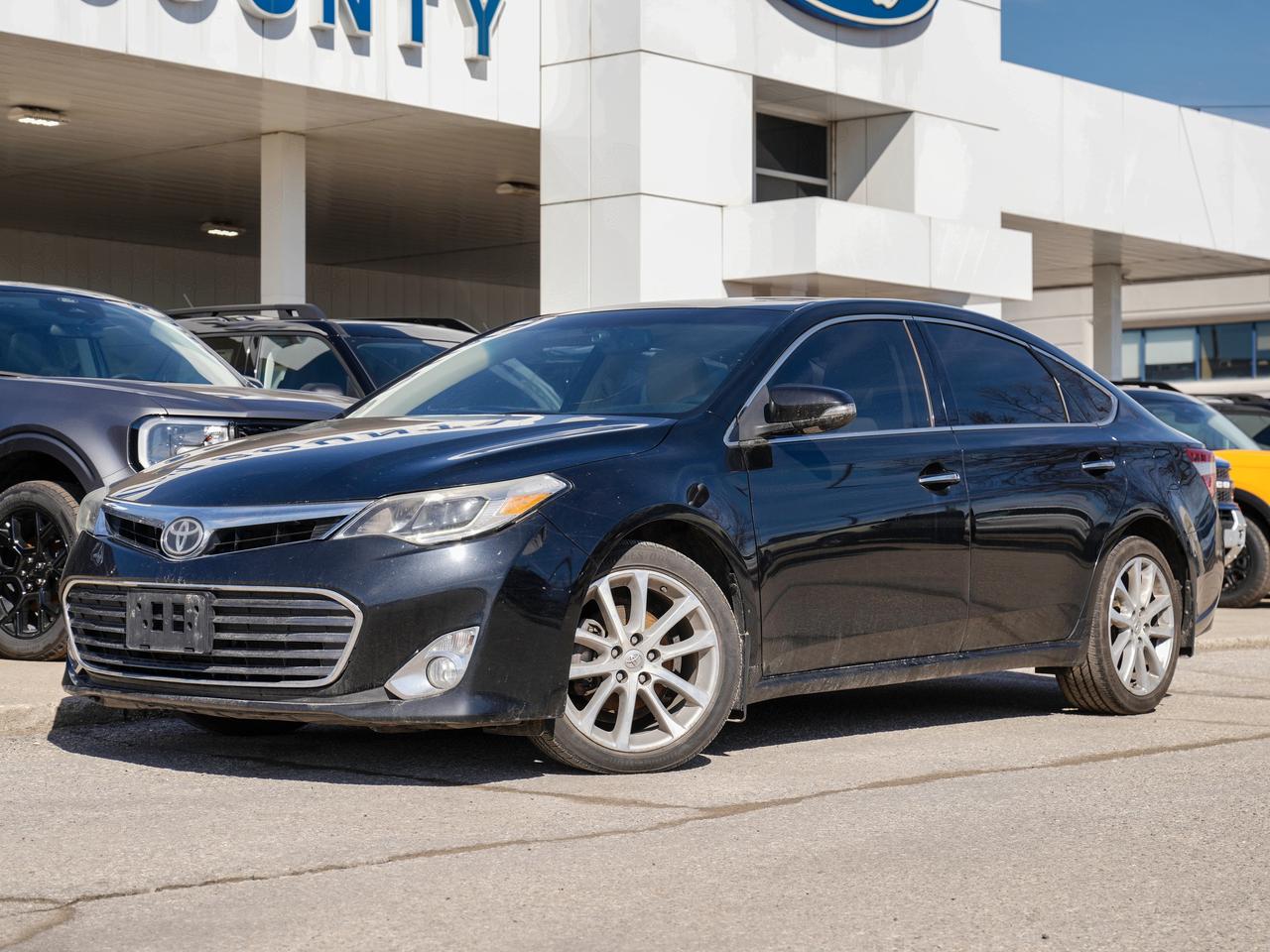 2013 Toyota Avalon XLE Photo1