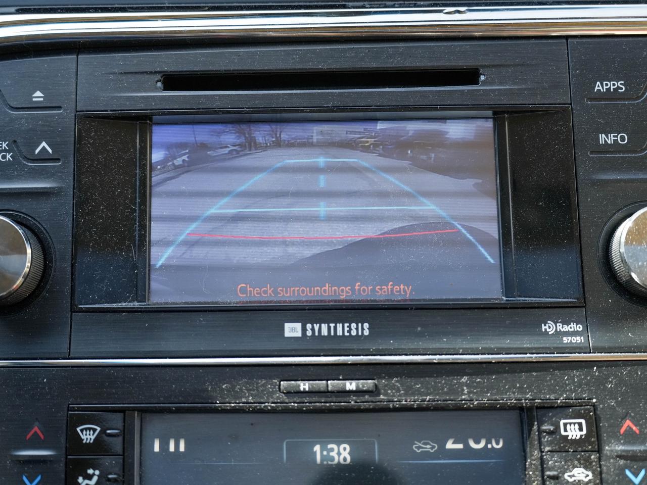 2013 Toyota Avalon XLE Photo