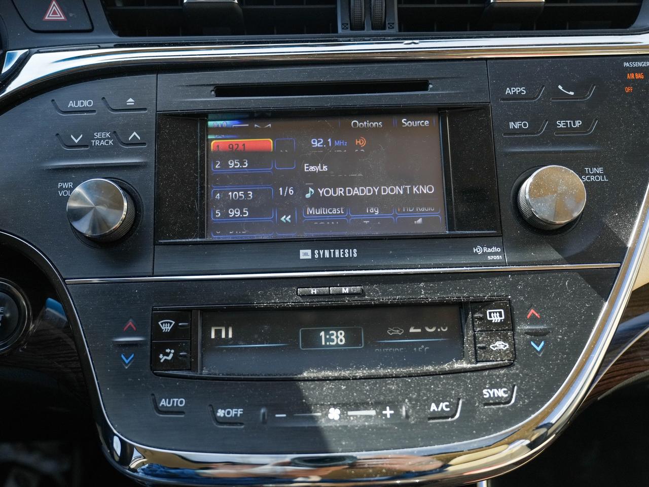 2013 Toyota Avalon XLE Photo