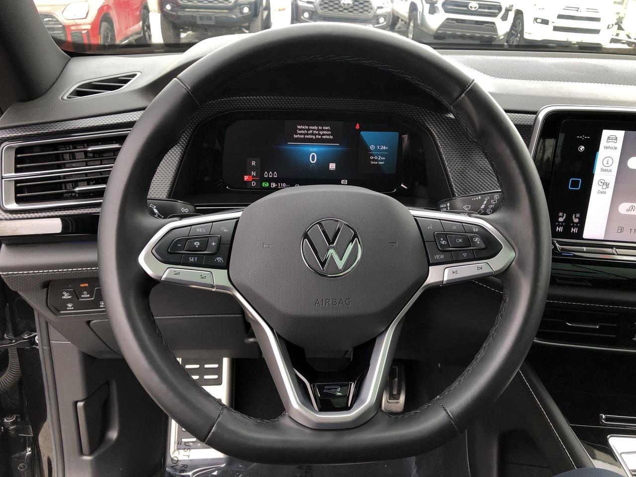 2024 Volkswagen Atlas Cross Sport 2.0 TSI Execline EXECLINE, LEATHER, HUDS, PANO. RO Photo