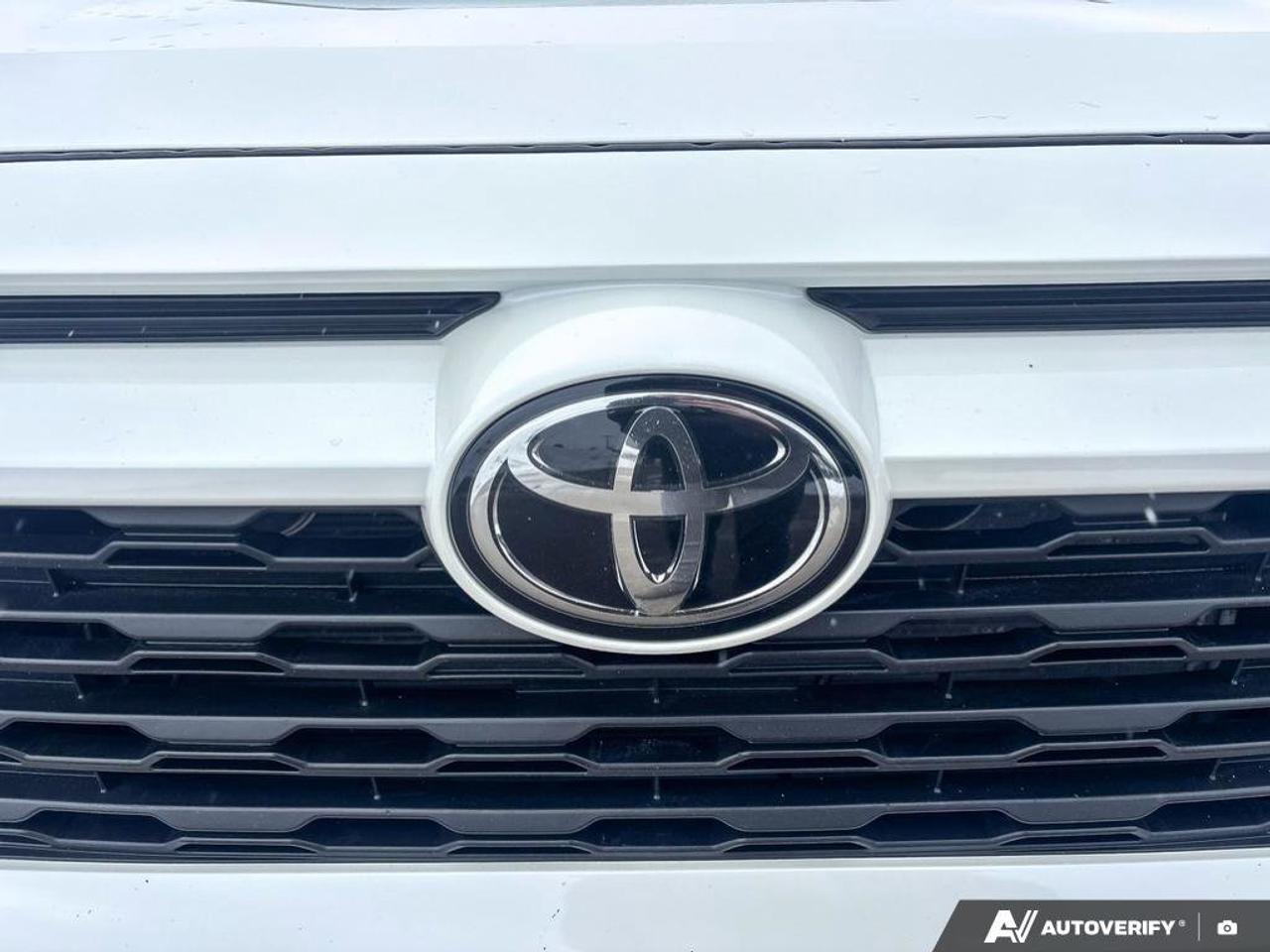 2022 Toyota RAV4 XLE | | Moonroof | Photo