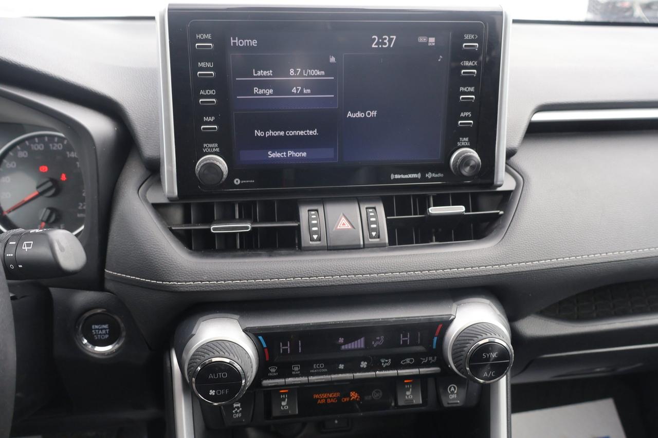 2022 Toyota RAV4 XLE | | Moonroof | Photo