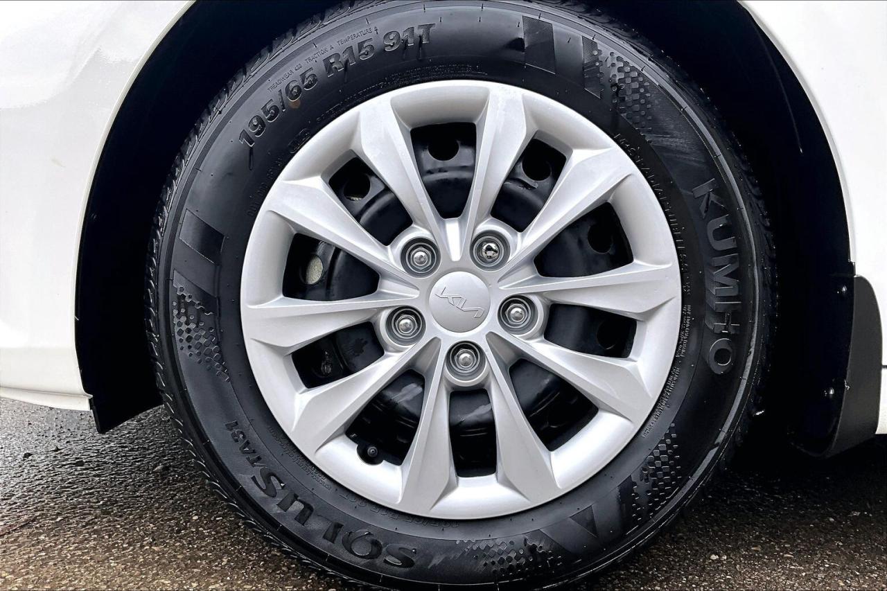 2024 Kia Forte LX | Heated Seats | CarPlay/AndroidAuto | FWD Photo