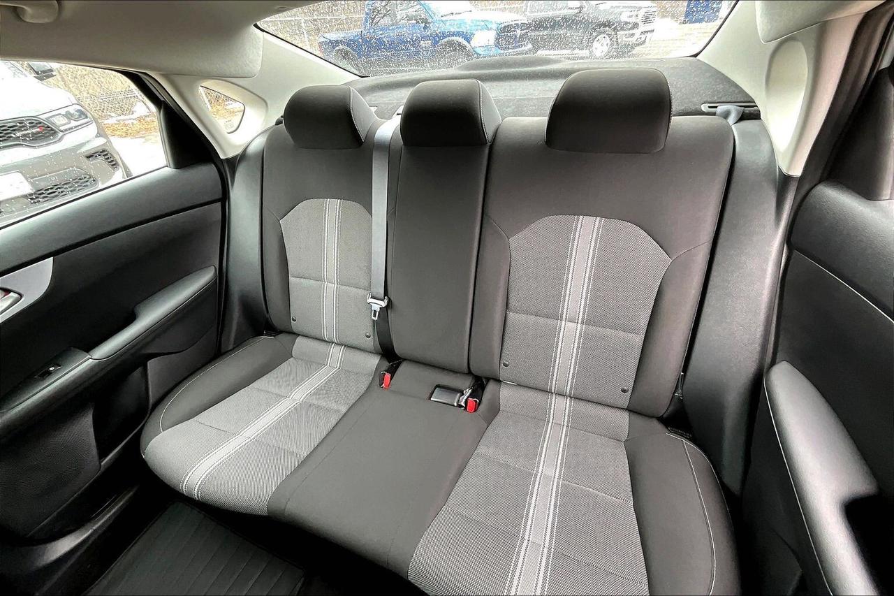 2024 Kia Forte LX | Heated Seats | CarPlay/AndroidAuto | FWD Photo