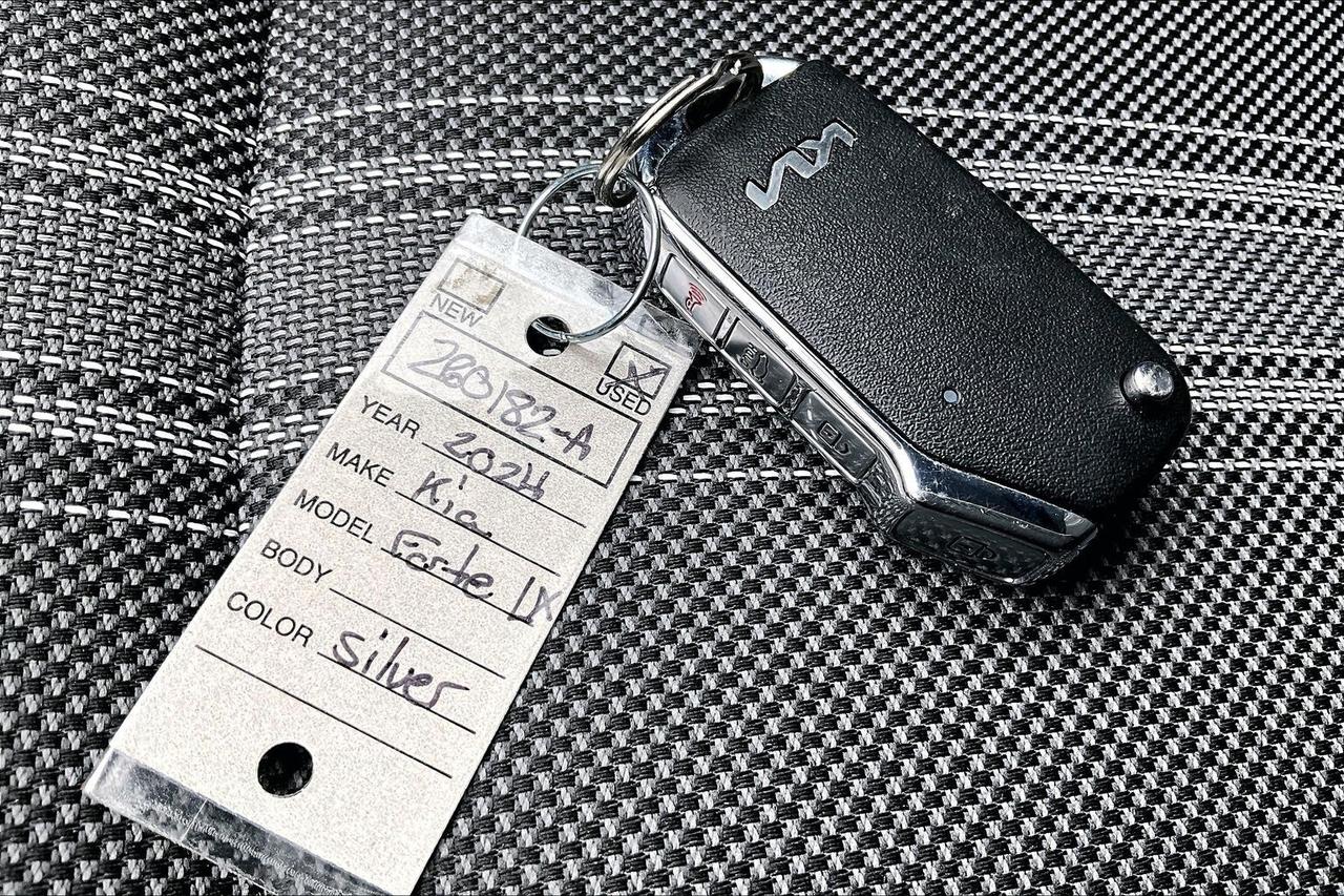 2024 Kia Forte LX | Heated Seats | CarPlay/AndroidAuto | FWD Photo