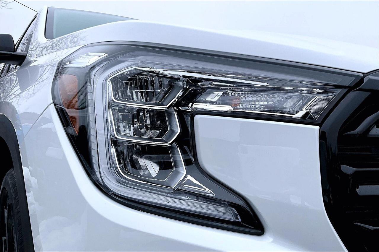 2023 GMC Terrain SLT Elevation | Heated Leather | Panoroof | AWD Photo