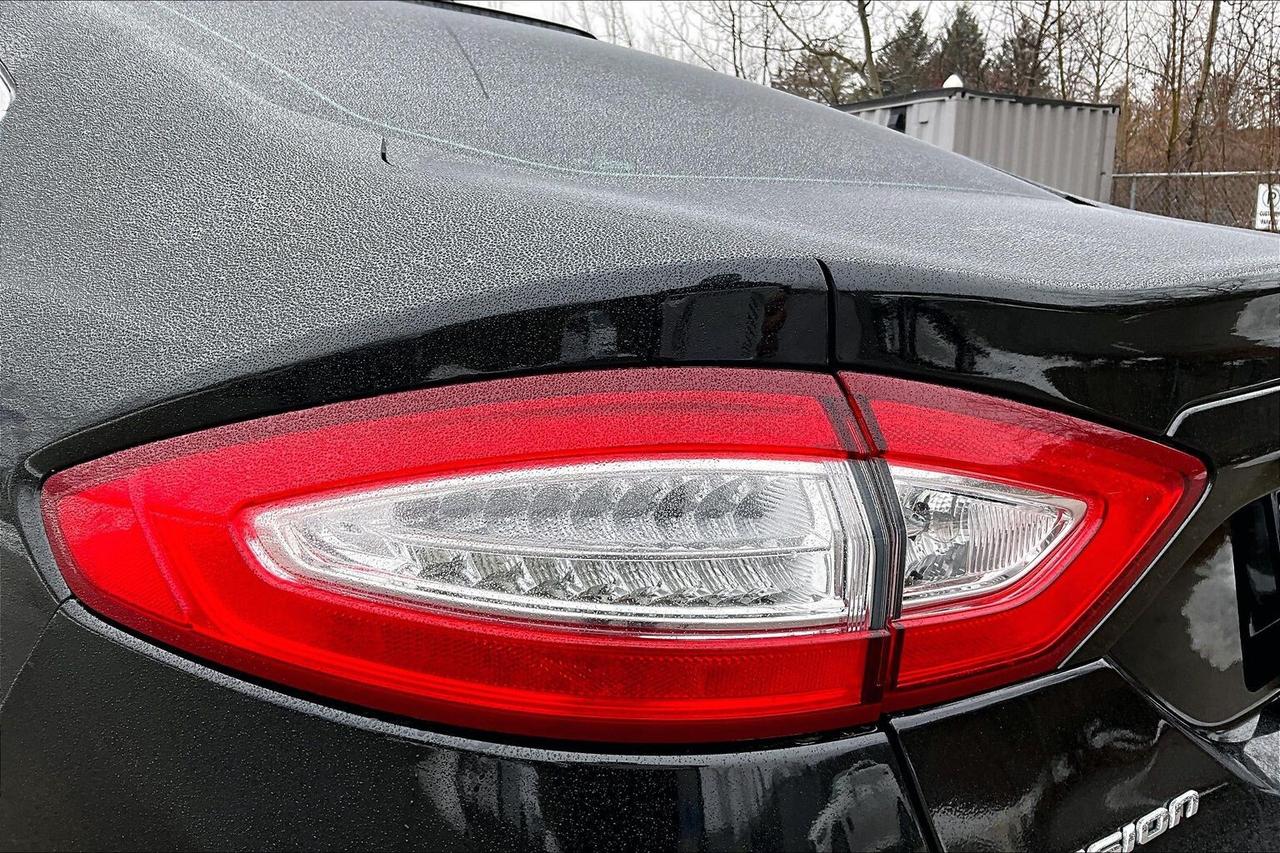 2015 Ford Fusion SE | Heated Leather | Sunroof | AS IS | FWD Photo