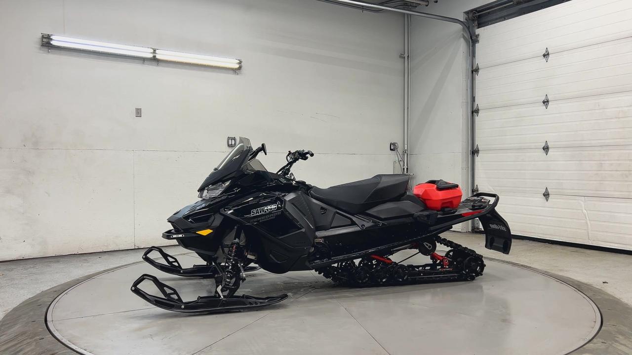 2022 Ski-Doo Renegade Enduro RENEGADE ENDURO| 900 ACE |STUDDED TRACK |HTD GRIPS Photo
