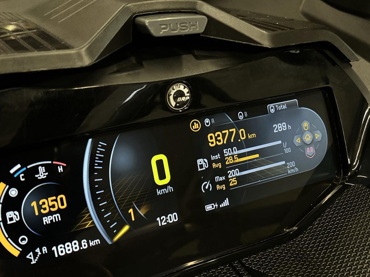 2022 Ski-Doo Grand Touring Limited GRAND TOURING | LUXURY PKG | 180HP | CARGO BOX Photo