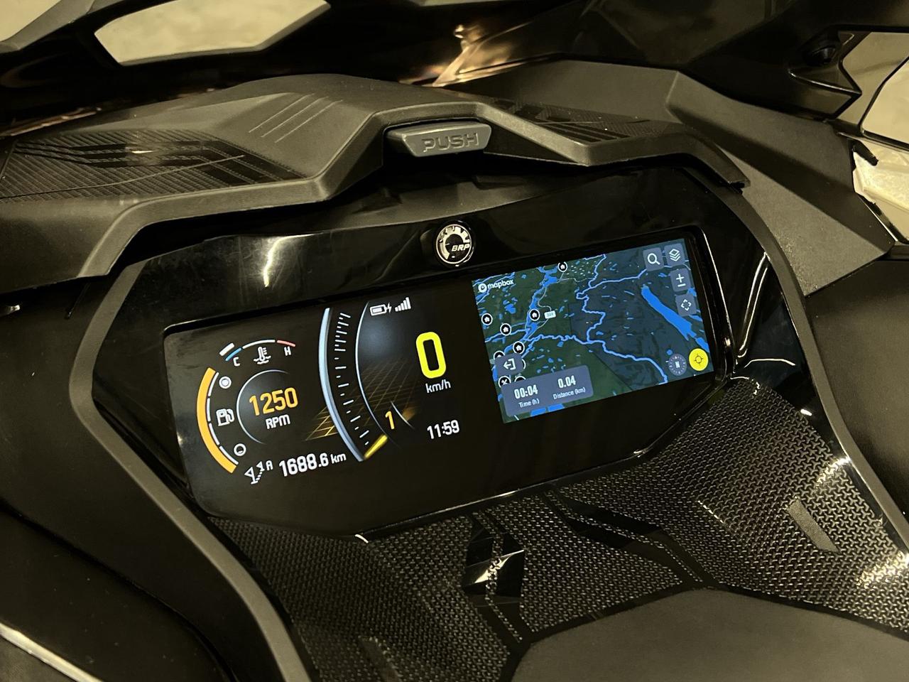 2022 Ski-Doo Grand Touring Limited GRAND TOURING | LUXURY PKG | 180HP | CARGO BOX Photo