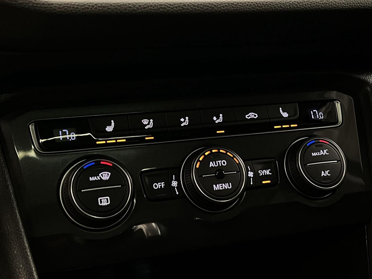 2021 Volkswagen Tiguan UNITED AWD | HTD SEATS  | CARPLAY | ALLOYS | NAV Photo